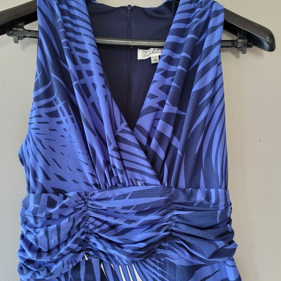 Tropical dress - Picture 2 of 3